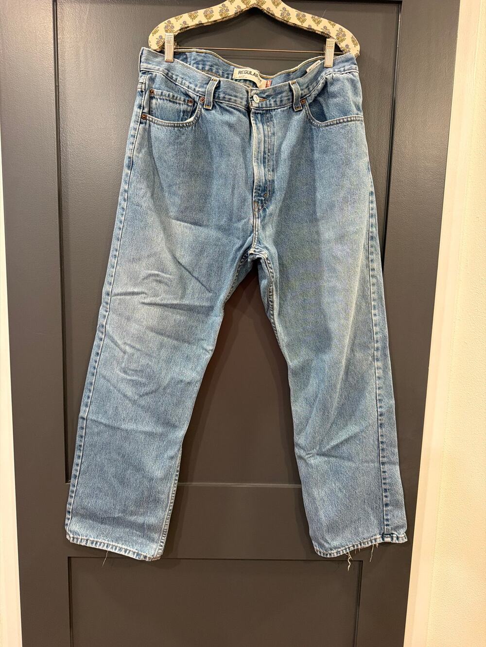 Vintage Levis 505 Jeans Regular Fit Straight Leg 33x30 Medium Wash 90s Denim